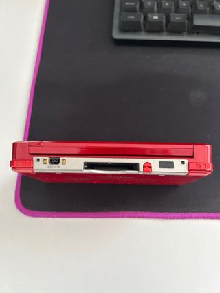 Nintendo 3DS Roja + Cargador + Funda + 7 Juegos