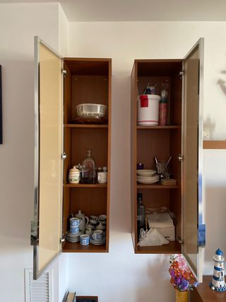 Mueble de salón madera y cristal