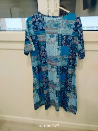 Lote 2 vestidos + camiseta bordada de regalo