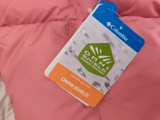 Chaqueta Columbia rosa y blanca