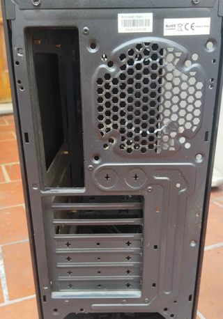 Caja UNYKA ATX Gamer Negra