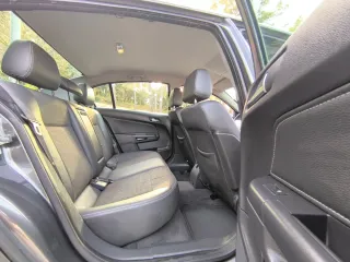 Opel Astra 2010 1.7CDTi 110cv SEDAN