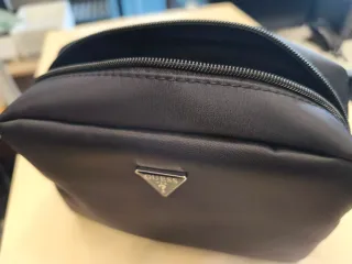 2 Neceser Guess Hombre Negro y Marrón