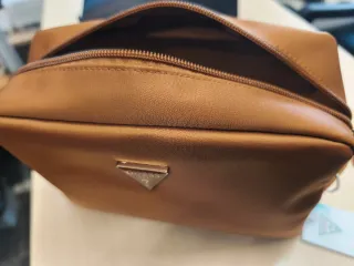 2 Neceser Guess Hombre Negro y Marrón