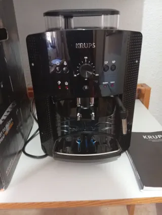 Cafetera Krups Superautomática Negra