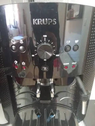 Cafetera Krups Superautomática Negra