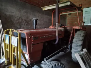 Tractor Barreiros 5055