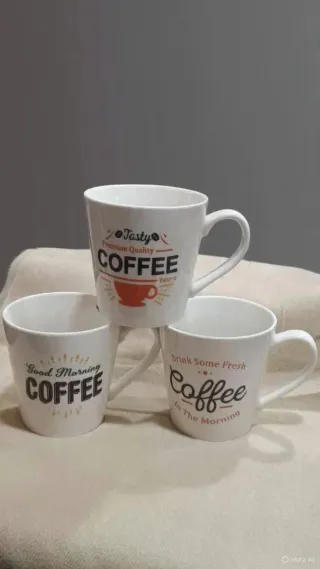 Conjunto de Canecas de Cerâmica