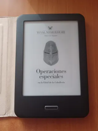 E-reader BQ Cervantes 4 con funda