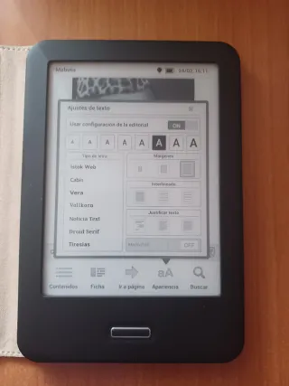E-reader BQ Cervantes 4 con funda