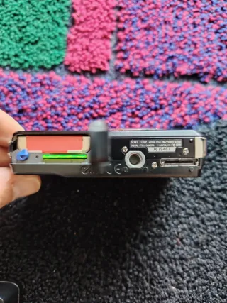 Máquina Fotográfica Sony DSC-W220 Prata