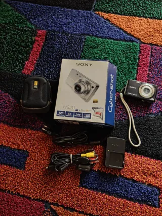 Máquina Fotográfica Sony DSC-W220 Prata