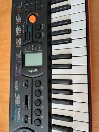 Teclado Electrónico Casio SA-76