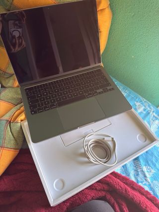 MacBook Air 13 Touch ID Plata