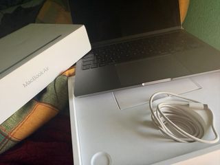 MacBook Air 13 Touch ID Plata