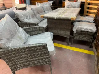 Conjunto Terraza imitación Ratán Mesa y Sofá