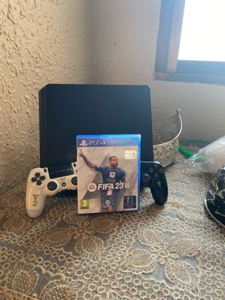 PS4 FIFA 23 + 2 Mandos