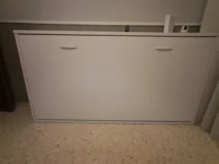Mueble-cama blanco