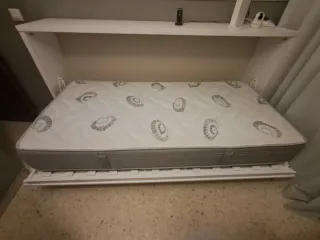 Mueble-cama blanco