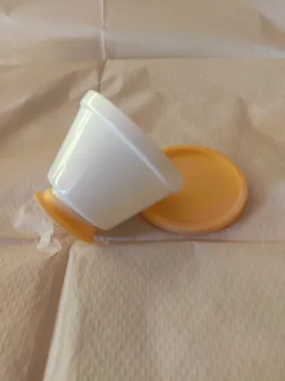 4 Moldes Flan/Cuajada Plástico Naranja/Blanco