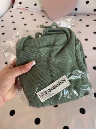 Nueva Camiseta manga larga verde Talla L