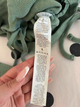 Nueva Camiseta manga larga verde Talla L