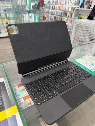 Magic Keyboard iPad 11 Negro