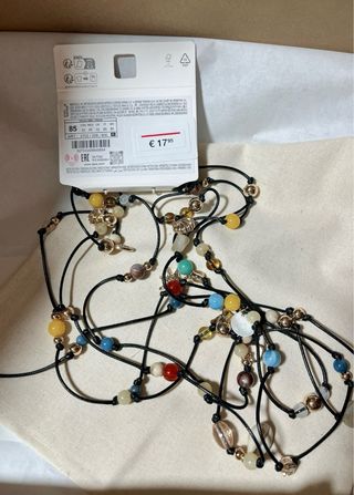 COLLAR CORDÓN MULTIPOSICIÓN ABALORIOS CHARMS ZARA