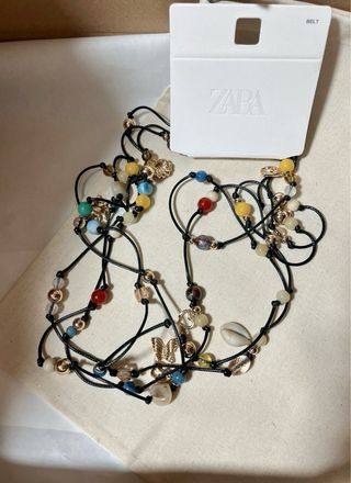 COLLAR CORDÓN MULTIPOSICIÓN ABALORIOS CHARMS ZARA