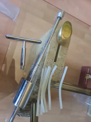 Extractor universal para abolladuras de coche