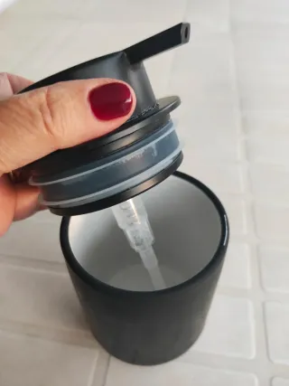 Dispenser sapone nero