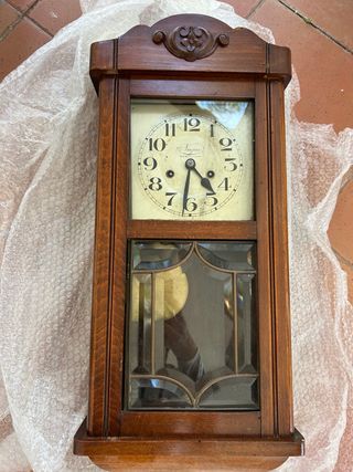 Reloj de pared antiguo Nugué