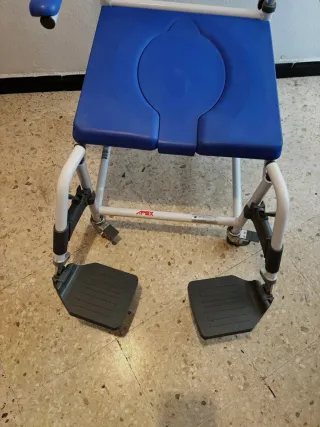 Silla de ducha y WC multifuncional APEX.Como nueva