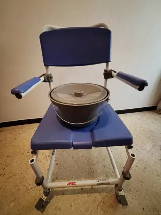 Silla de ducha y WC multifuncional APEX.Como nueva