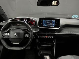 Peugeot 2008 1.5HDi 130cv EAT8 Allure