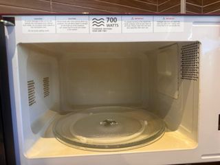 Microondas Russell Hobbs Rojo