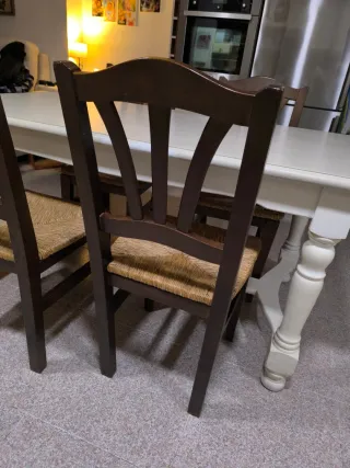 Conjunto de mesa y sillas