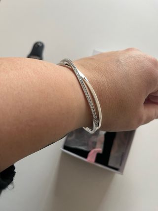 Bracciale rigido Pandora con zirconi