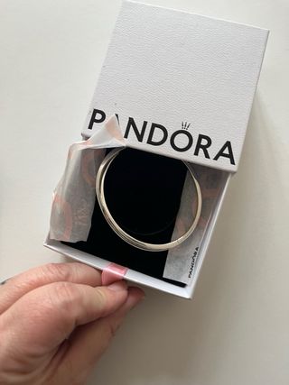 Bracciale rigido Pandora con zirconi