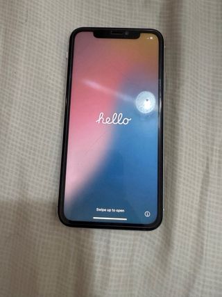 iPhone XR bianco in buone condizioni