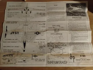 Rara maqueta madera Dyna-Model Jet Line
