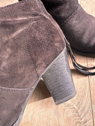 Botines marrones piel talla 39