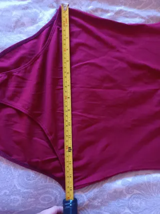 Body granate con cordones talla L