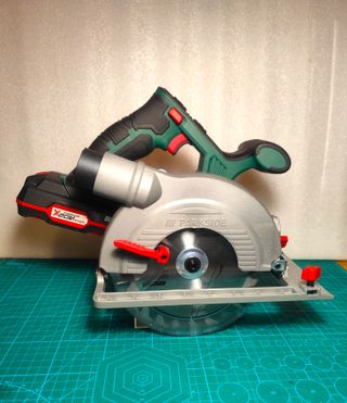 Sierra circular PARKSIDE 20v 1 Batería 2A+Cargador