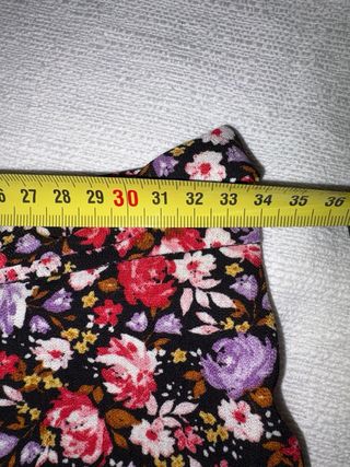 Falda pantalón floral Stradivarius T:XS