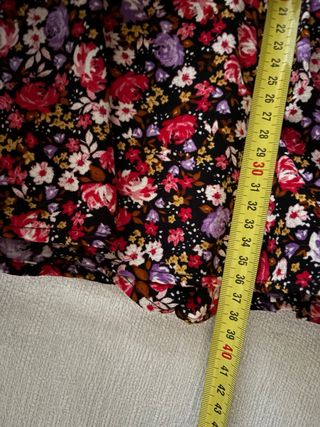 Falda pantalón floral Stradivarius T:XS