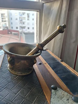 Lote 4 morteros y mano bronce antiguo