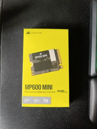 SSD Corsair MP600 Mini 1TB NVMe PCIe Gen4