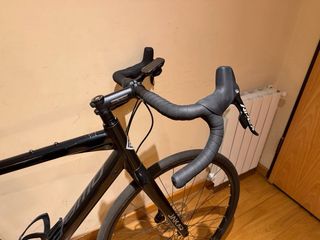 Bicicleta Gravel Megamo Jakar 20 y garmin Edge 520