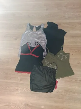 Vendo lote de ropa, varias prendas sin estrenar.
